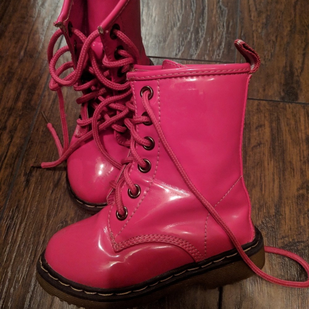 ❤️pink boots❤️